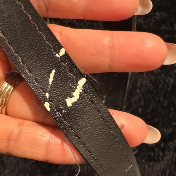 Elegant Black and Gold Women's Duffel Bag- Roberto Roma - Picture 4 of 11